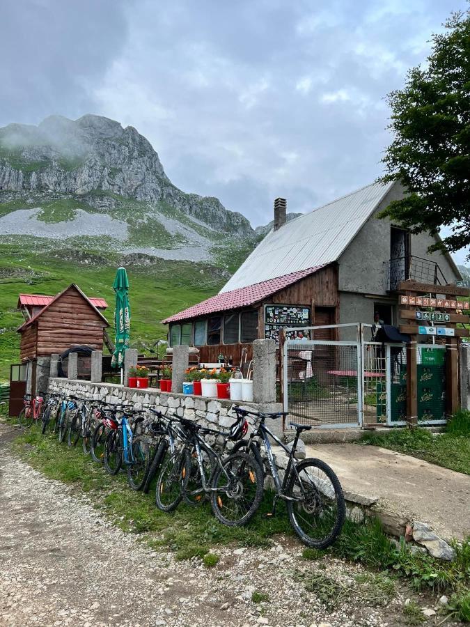 Kapetanovo Jezero Bungalov Panzió Podgorica Kültér fotó